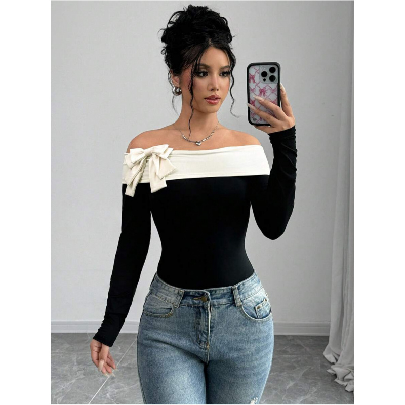 Women Fashion Wear - Боди с декоративным бантом и открытыми