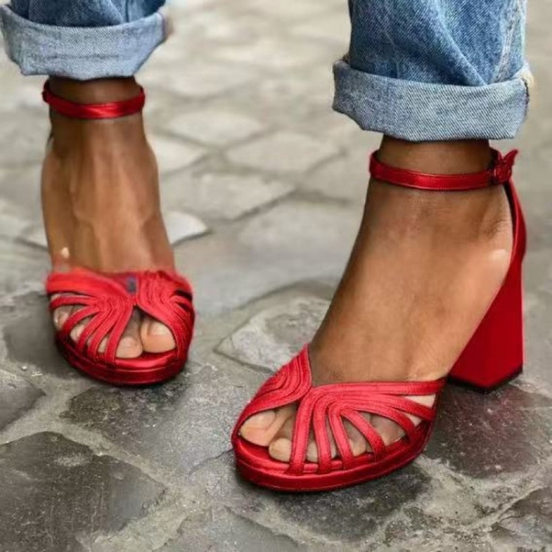 Новые летние женские босоножки – обзор и цена Women Fashion Trend 2026